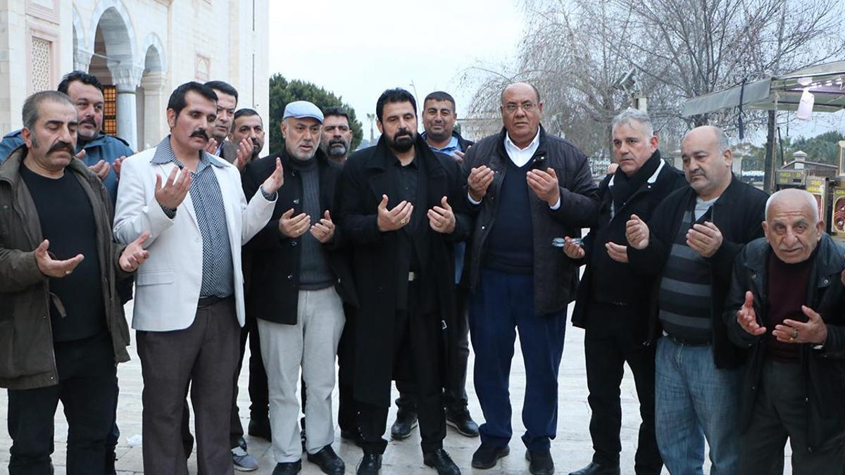 Ferdi Tayfur için Adana’da mevlit okutuldu