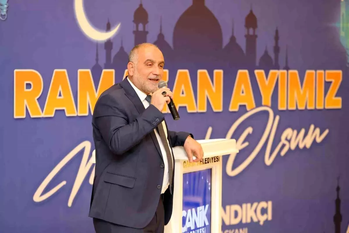 Canik Belediye Başkanı İbrahim Sandıkçı, Personeliyle İftarda Buluştu
