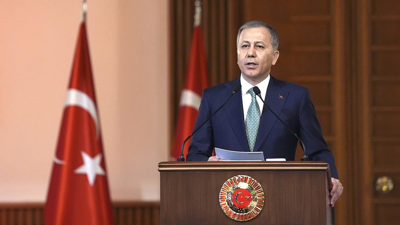 Bakan Yerlikaya: Türkiye Cumhuriyeti hukuk devletidir, boykot çağrılarıyla eğip bükülemez