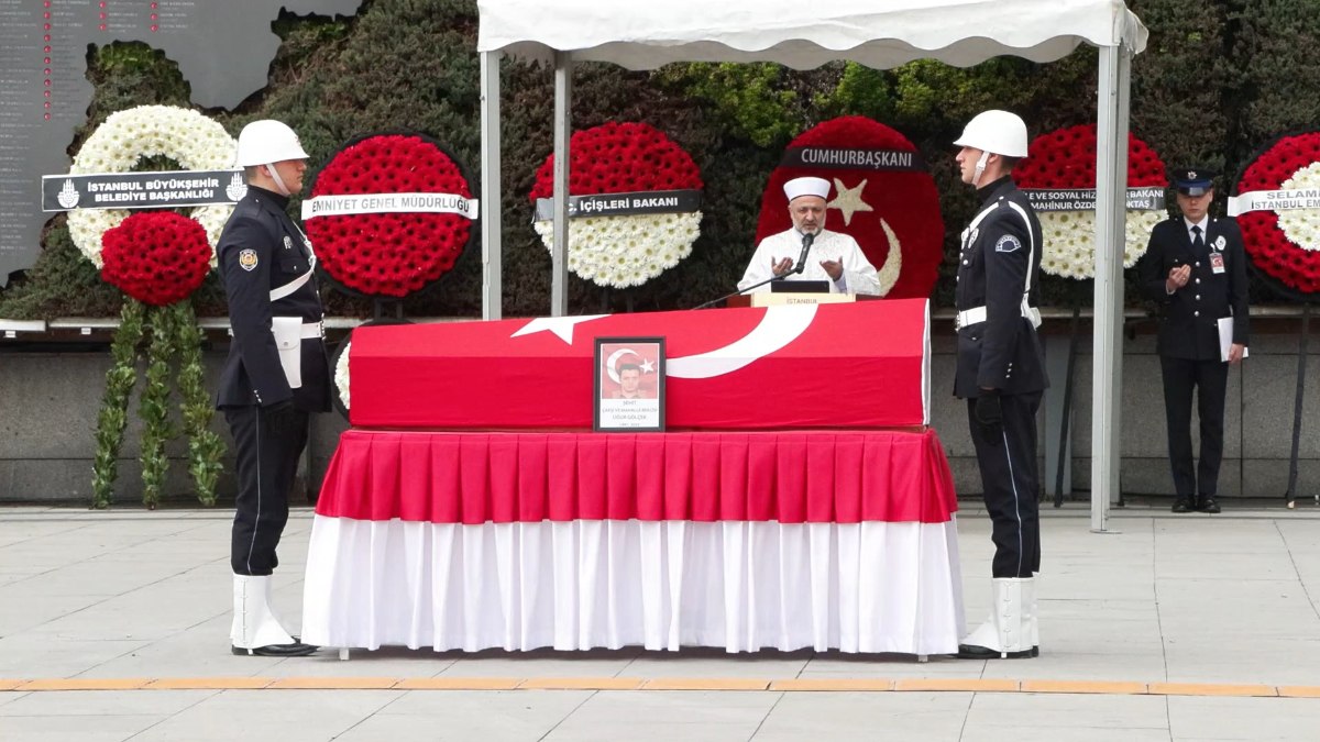 Şehit Bekçi Uğur Gölçek son yolculuğuna uğurlandı